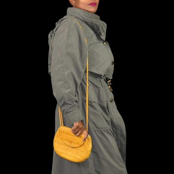 Vintage Sharif Woven Bag Yellow Leather Shoulder Crossbody Long Rounded Purse - Picture 14 of 14